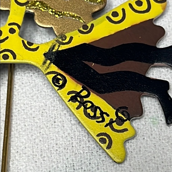 Karen Rossi Flying Girl Brooch with Yellow w/ Gold Accents Vintage - Picture 3 of 6